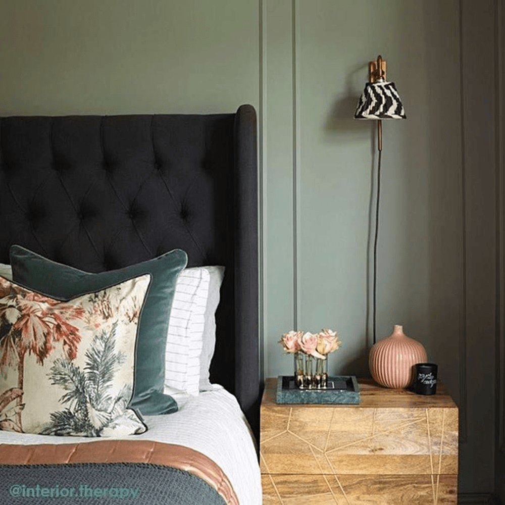 Tiree Wall fitting light with external flex in olive green, Antiqued Brass