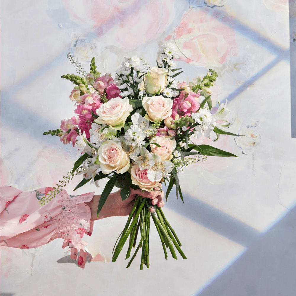 Lux Letterbox flower subscription, 12 months